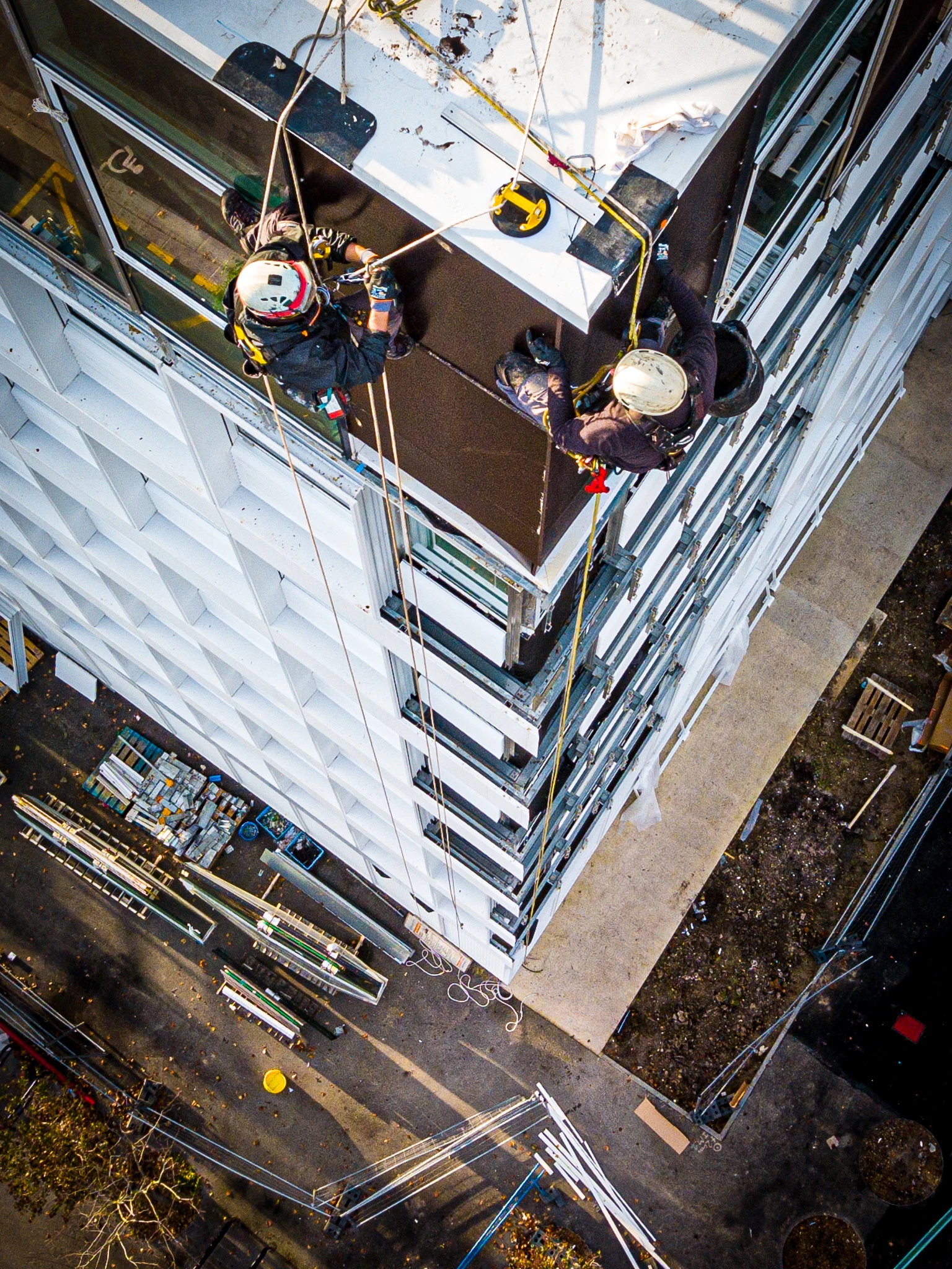 Intervention de cordistes MS Access pour a travers les vitres, la garonne chez JOUNEAU BAURECH à Bordeaux (bâtiment) – 2